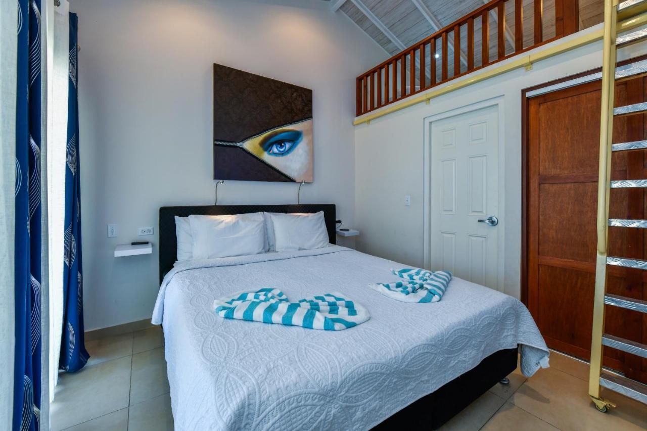 Boutique Hotel Swiss Paradise Aruba Villas And Suites Palm Beach Bagian luar foto