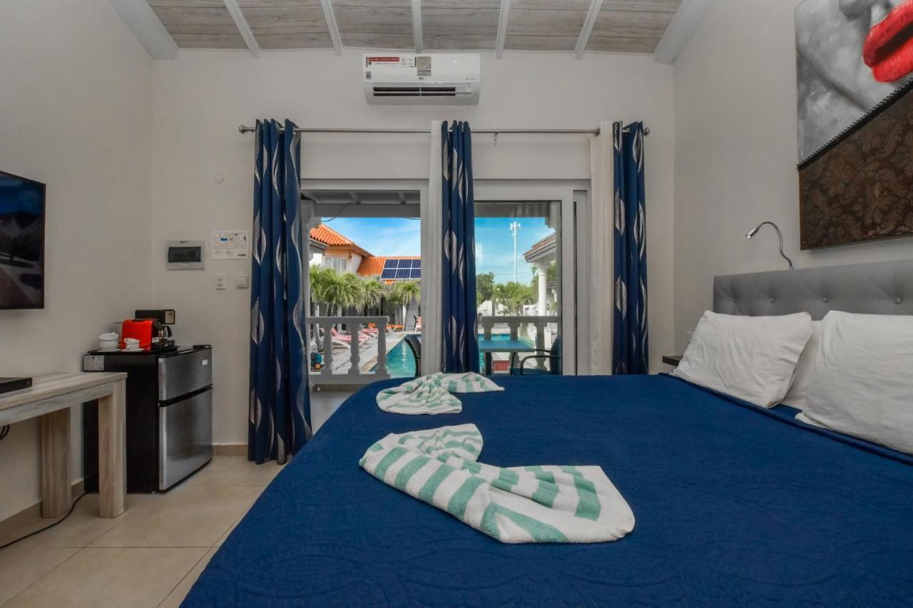 Boutique Hotel Swiss Paradise Aruba Villas And Suites Palm Beach Bagian luar foto