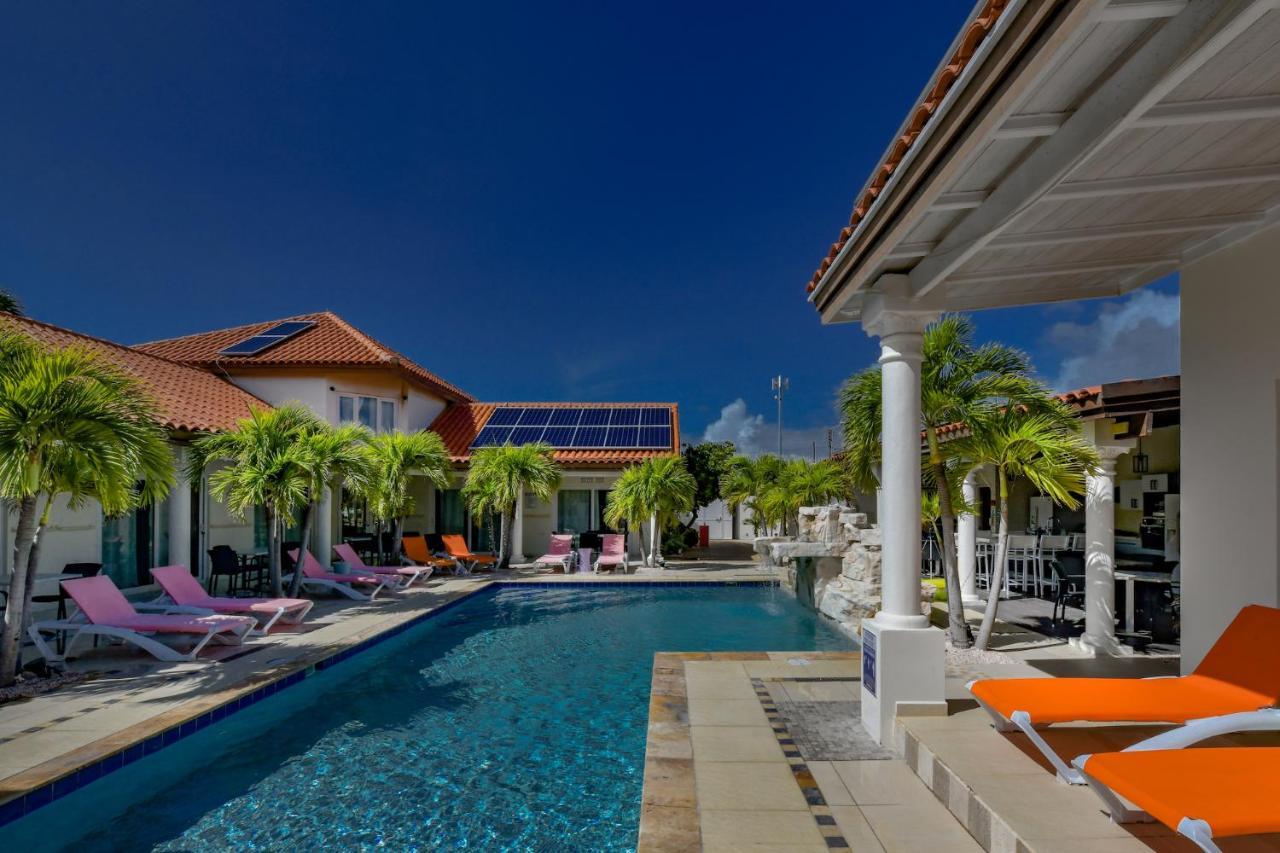 Boutique Hotel Swiss Paradise Aruba Villas And Suites Palm Beach Bagian luar foto