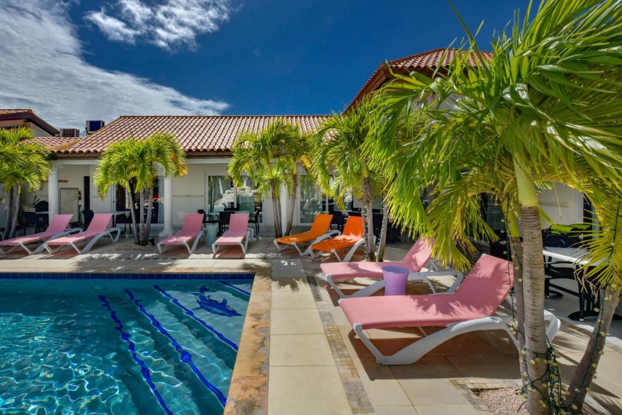 Boutique Hotel Swiss Paradise Aruba Villas And Suites Palm Beach Bagian luar foto