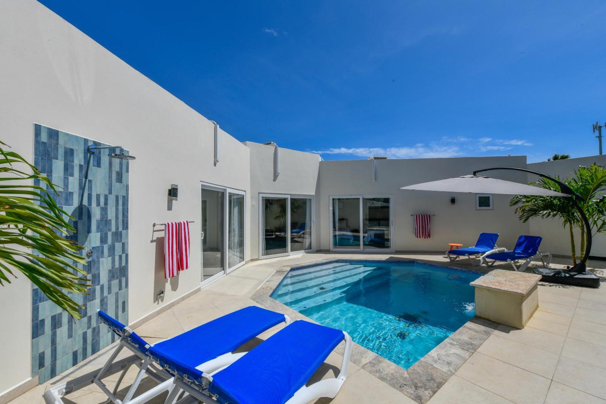 Boutique Hotel Swiss Paradise Aruba Villas And Suites Palm Beach Bagian luar foto